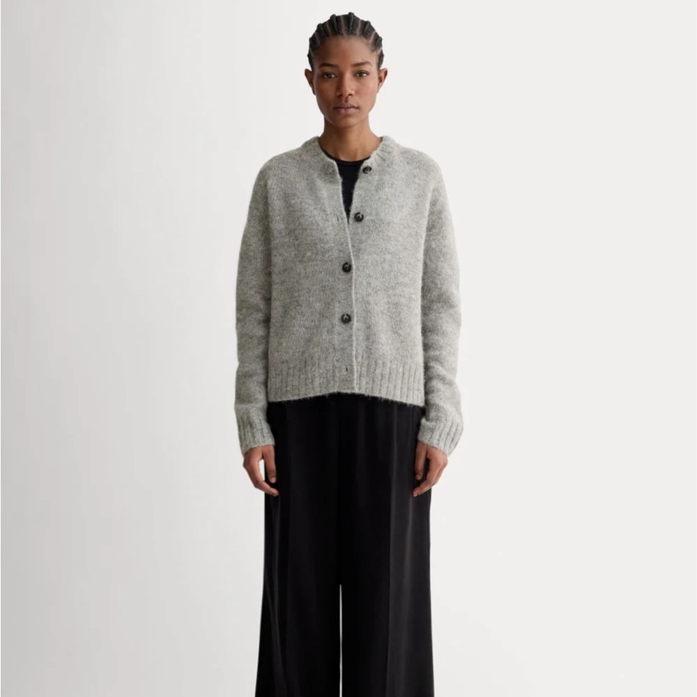 Everlane Women’s Crew Cardigan Alpaca Wool Buttons Gray Grey Sz XL - Picture 3 of 13
